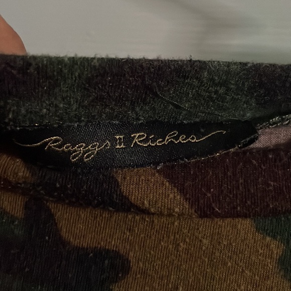 Medium - Picture 3 of 3